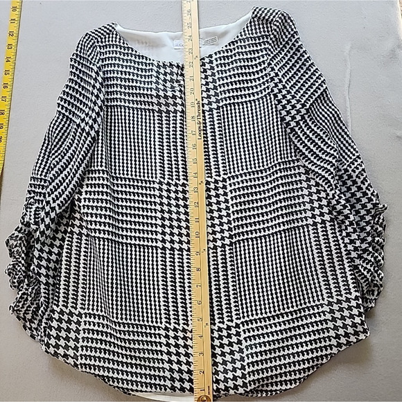 Calvin Klein Ruffle Sleeve Top Black/White Herringbone Medium Lined - Picture 5 of 9